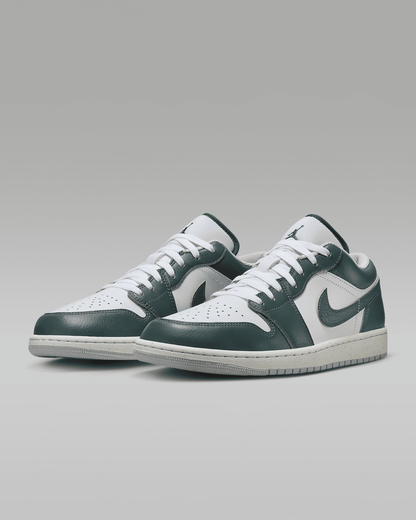 Air Jordan 1 Low SE Men's Shoes - 5