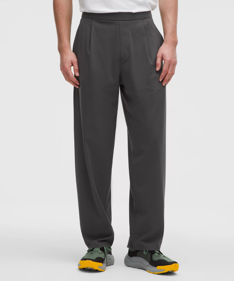 lululemon Men's Daydrift Relaxed-Fit Pleated Trouser *Tall outlook