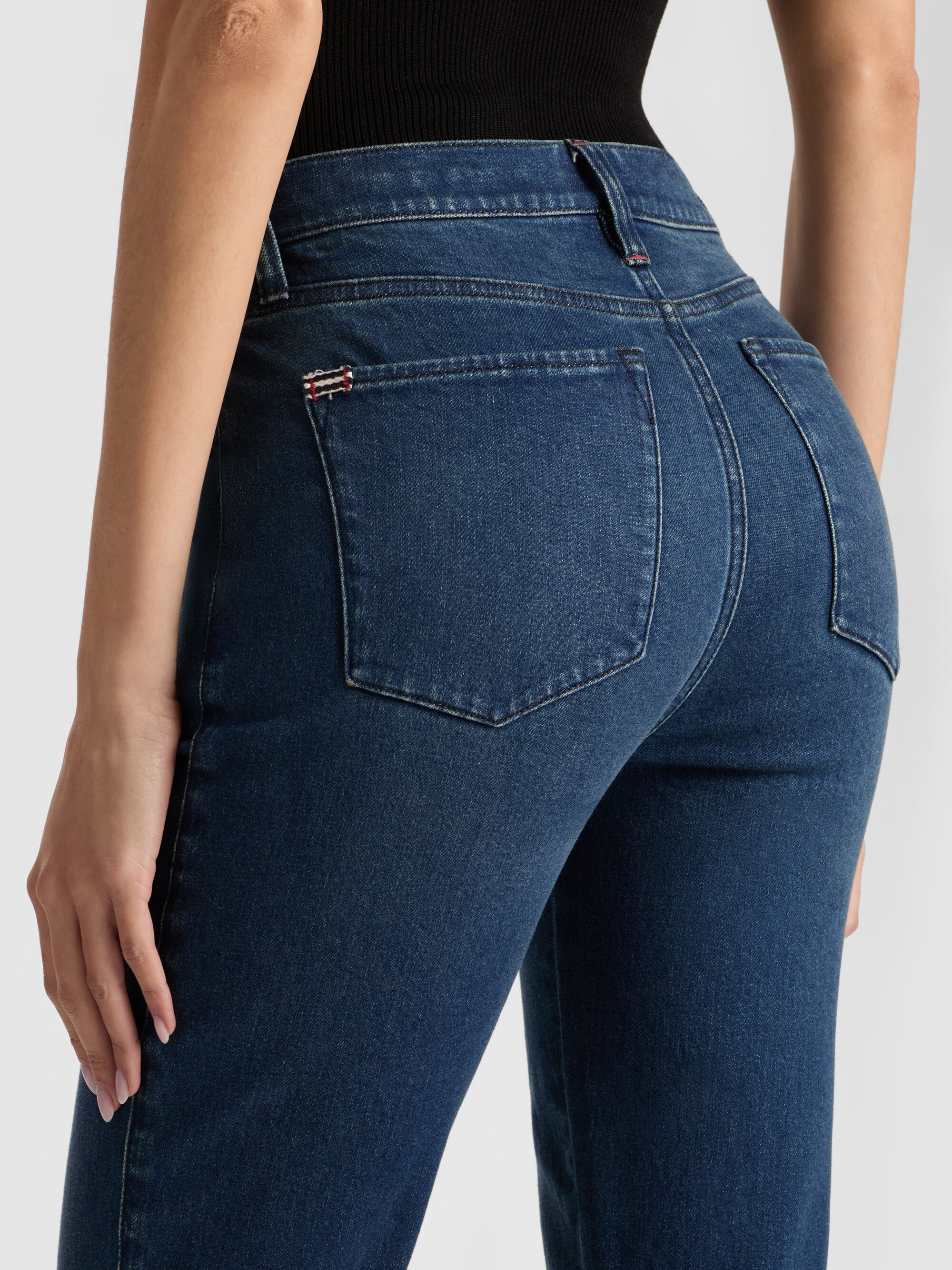 BEAUTIFUL HIGH RISE BELL JEAN - 6
