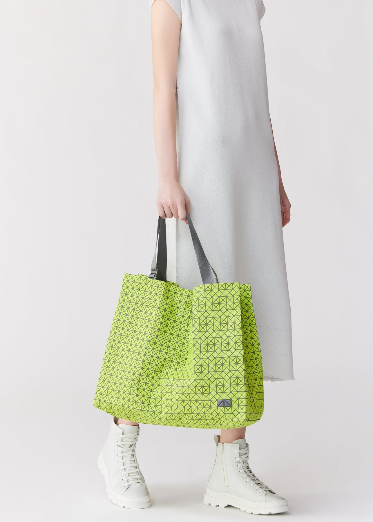 BAO BAO ISSEY MIYAKE CART TOTE BAG | REVERSIBLE