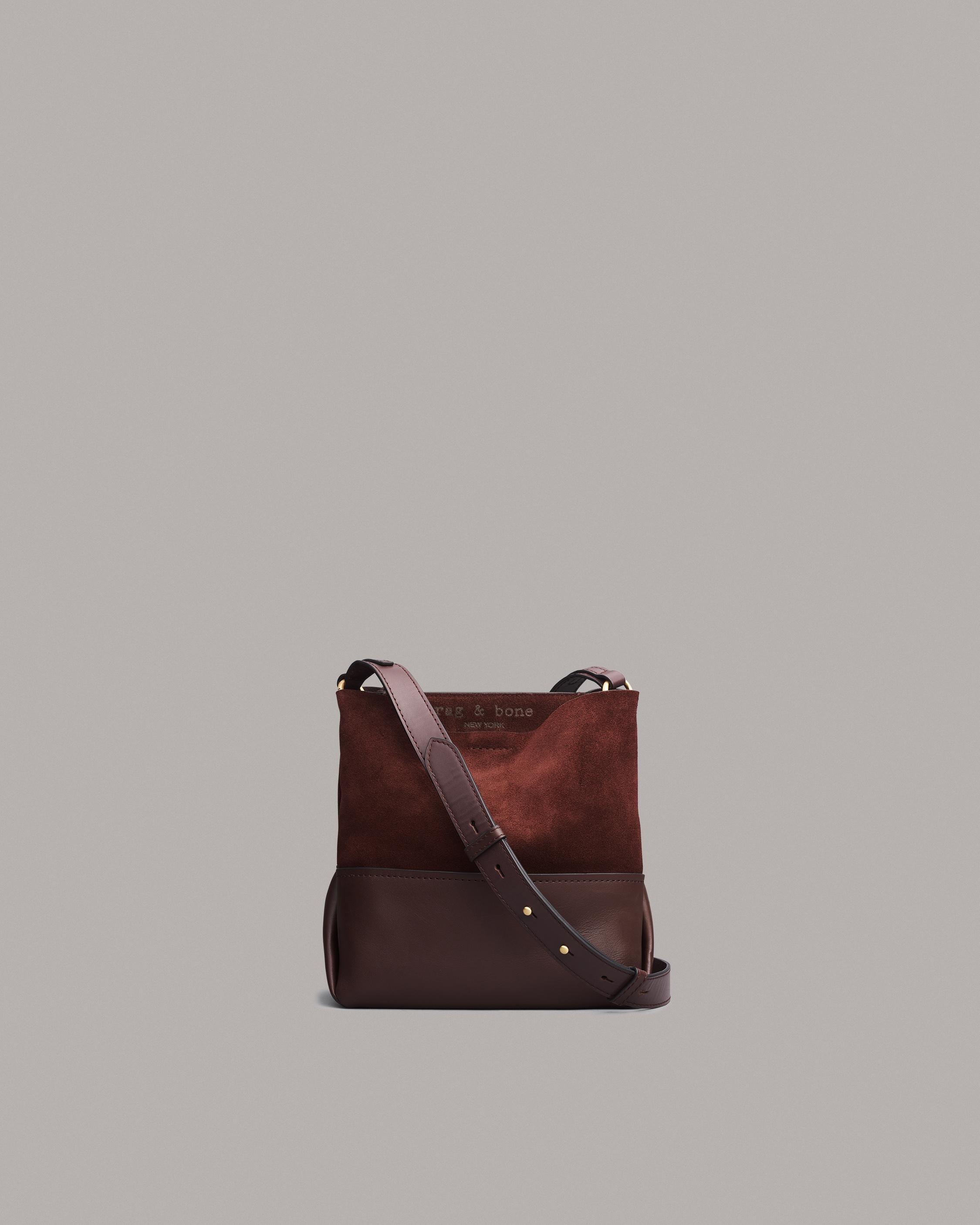 Passenger Crossbody 2.0 - Suede
Small Crossbody Bag - 1