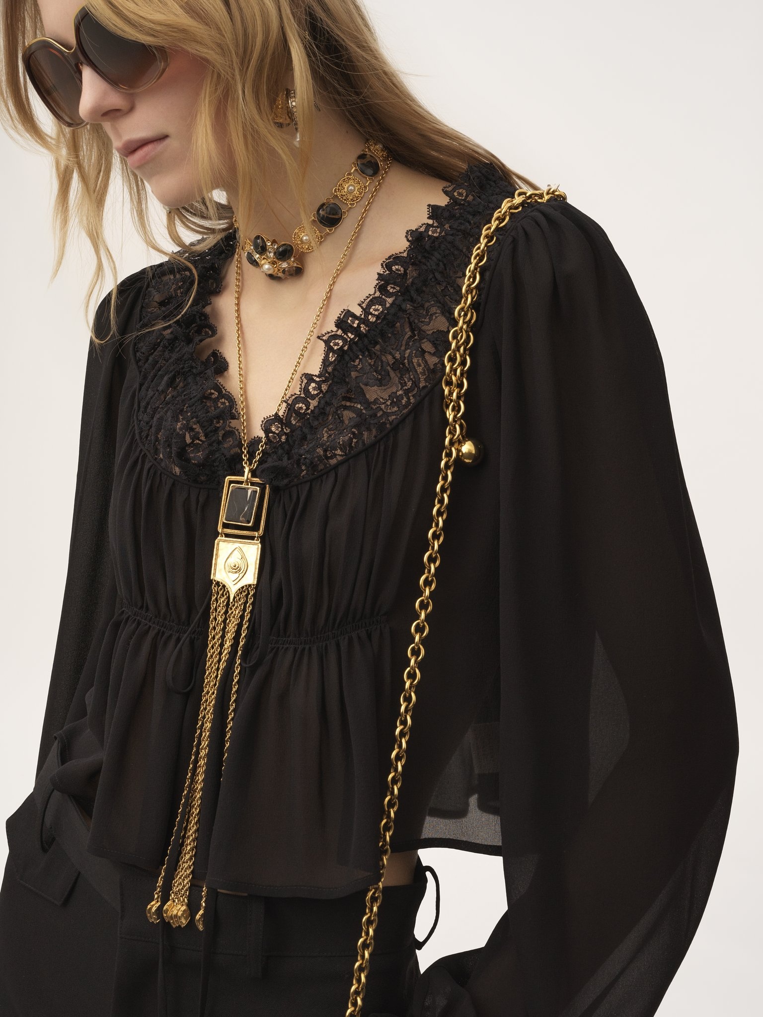 SCOOP-NECK CROPPED TOP IN SILK GEORGETTE & LACE - 4