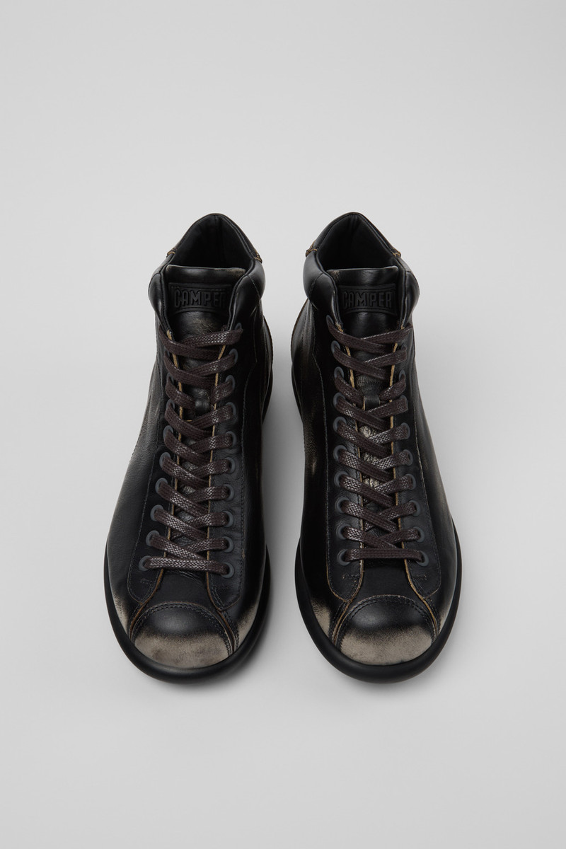 Gray Leather Ankle Boots for Men. 4