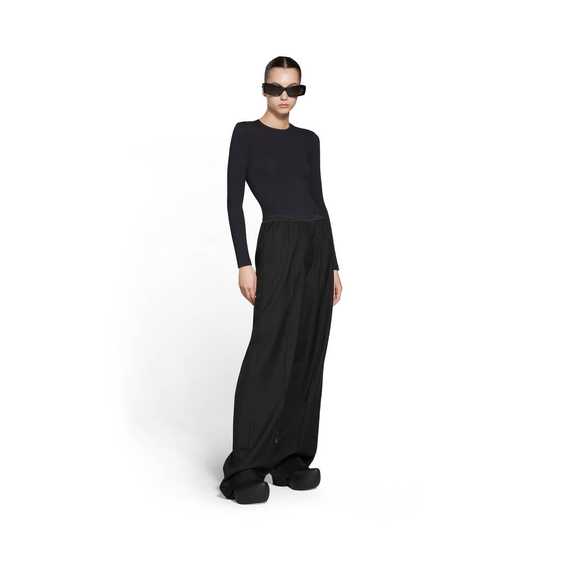 Women's Elastic Pants in Black - 2