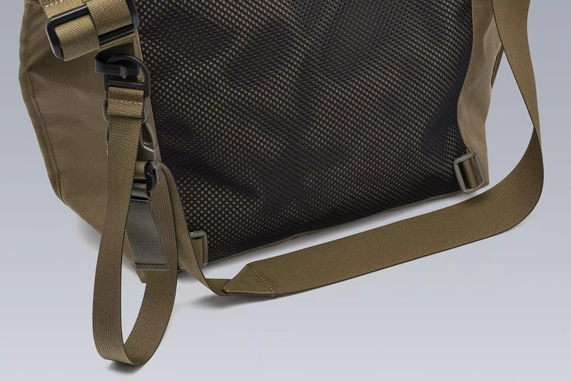3A-1-COR Interops Einsatztasche Coyote 18