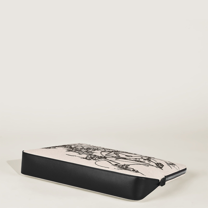 POUCH IN EMBROIDERED CANVAS 6