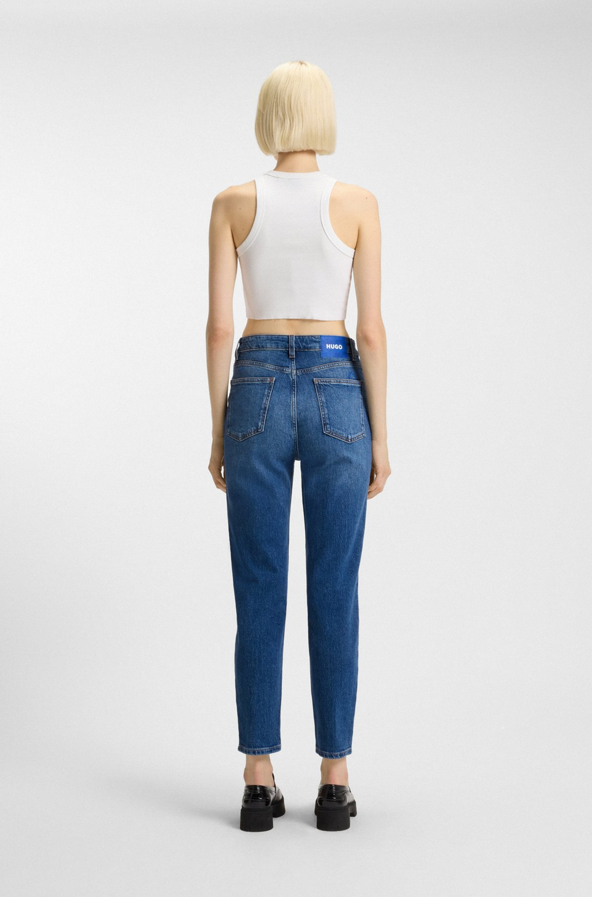 MOM JEANS IN MEDIUM-BLUE STRETCH DENIM - 4