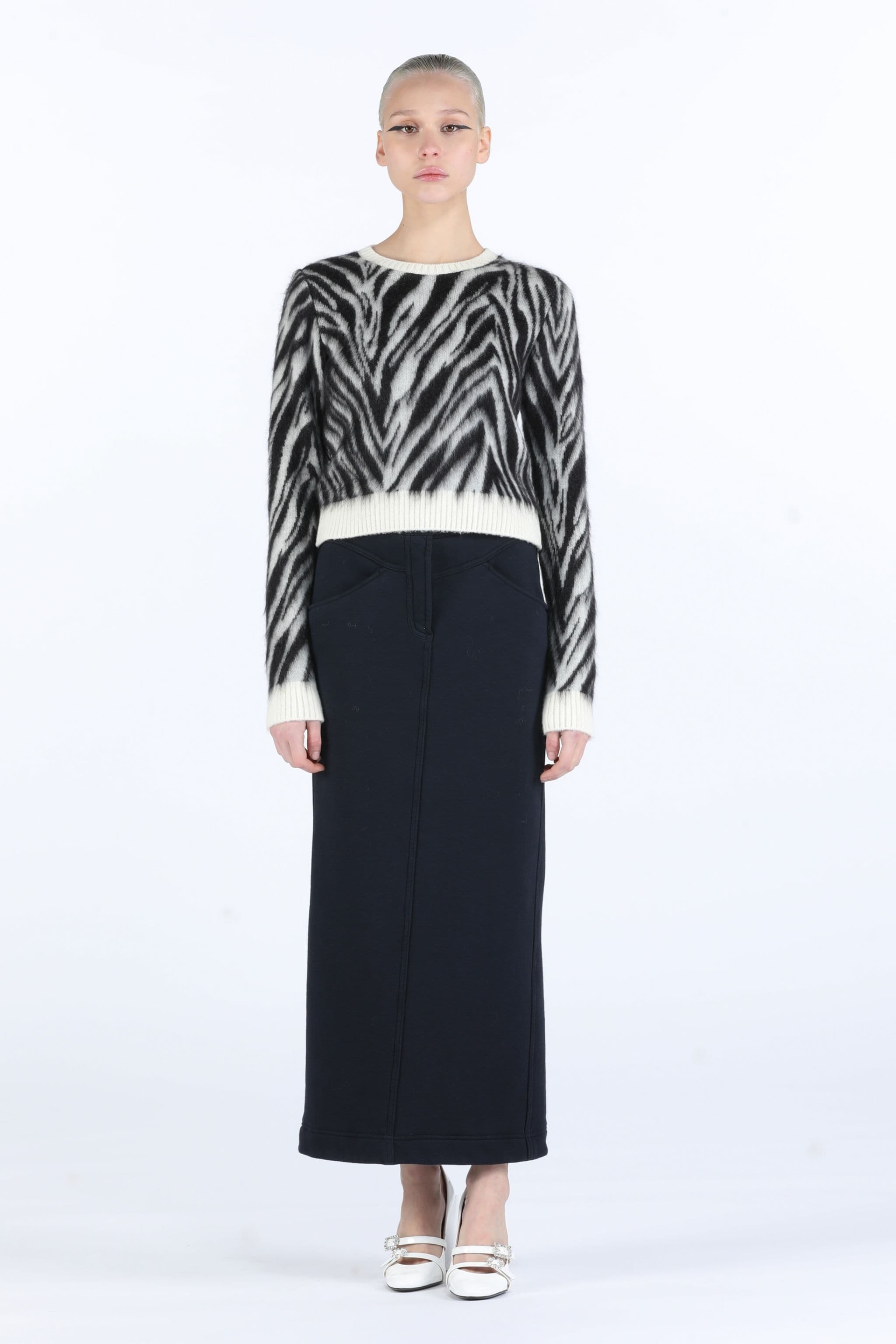 ZEBRA-JACQUARD CROPPED SWEATER - 4