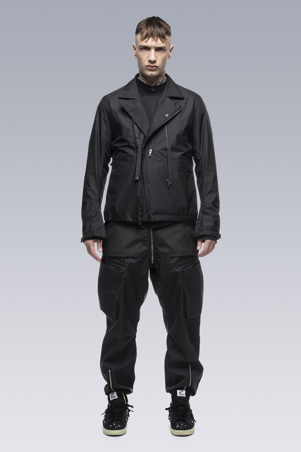 J68-WS 2L Gore-Tex Infinium™ Windstopper® Rider Jacket Black - 1