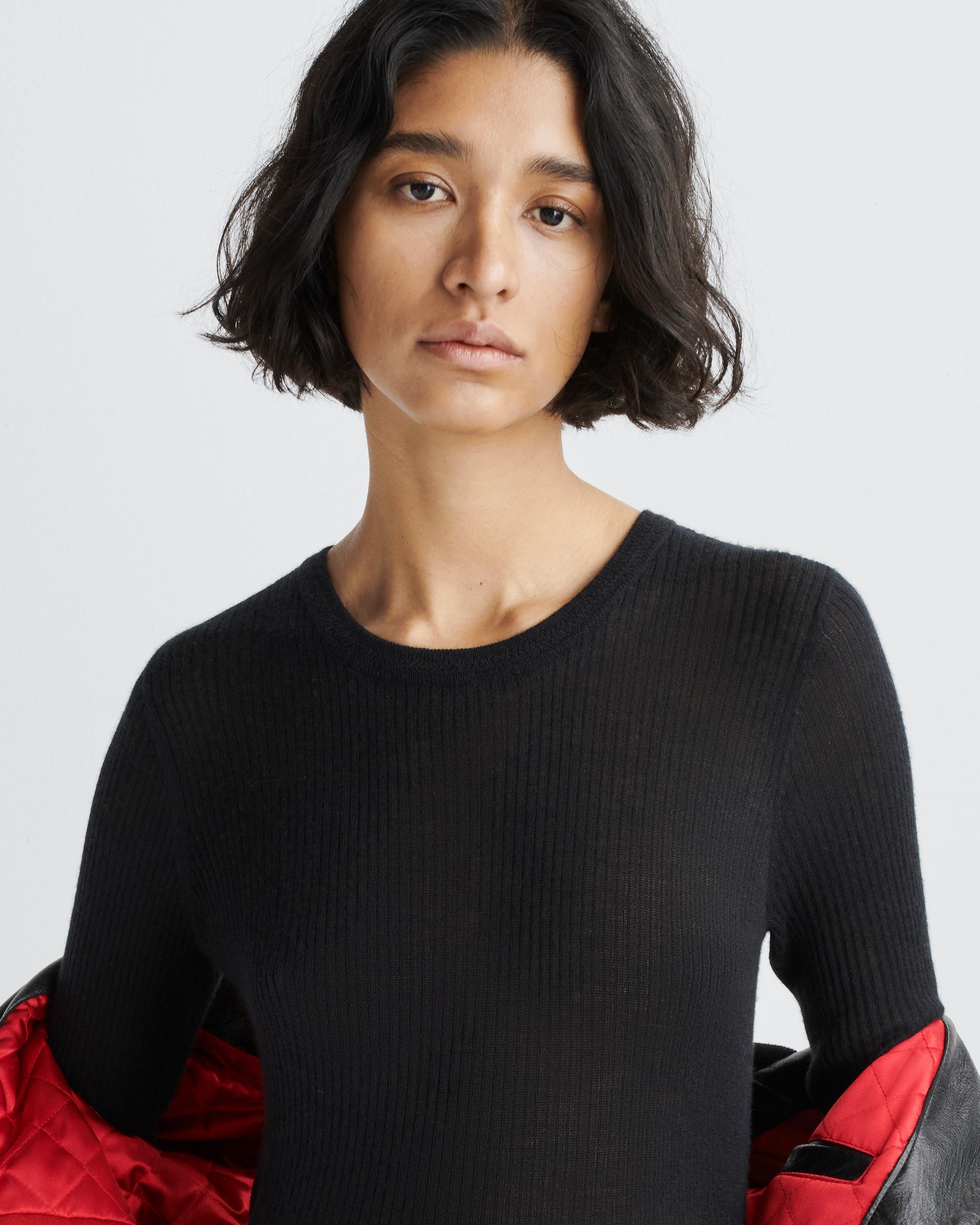 Mandee Ribbed Cashmere Crew
Slim Fit Sweater - 2
