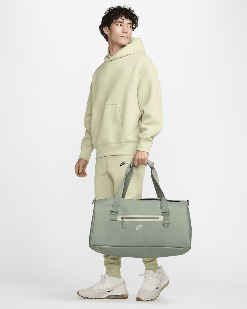 Nike Elemental Premium Duffel Bag (45L) 11