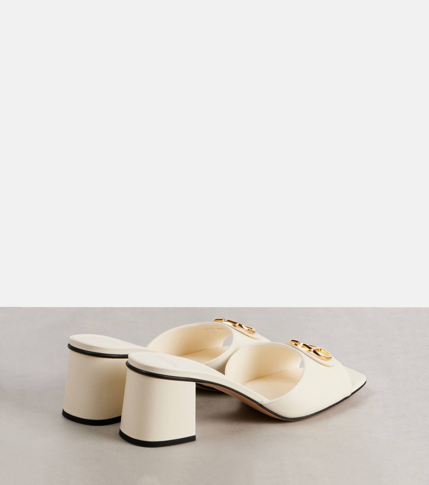 VLogo leather mules - 2