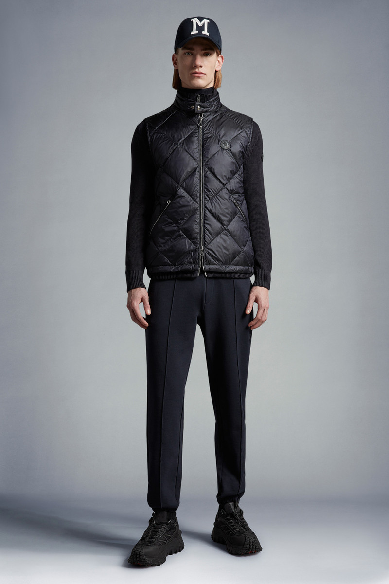 Moncler Neste Down Vest outlook