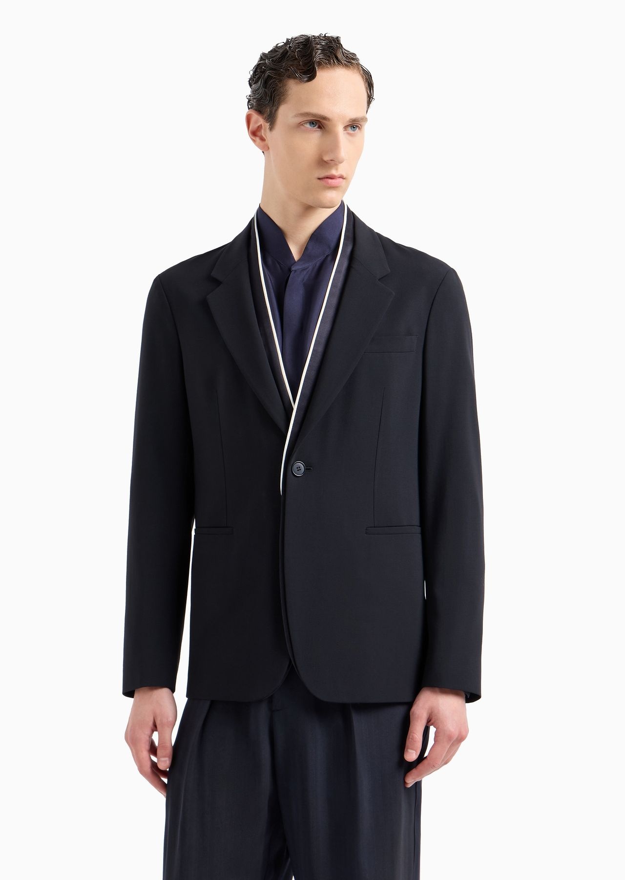 Single-breasted jacket in virgin wool crêpe - 2