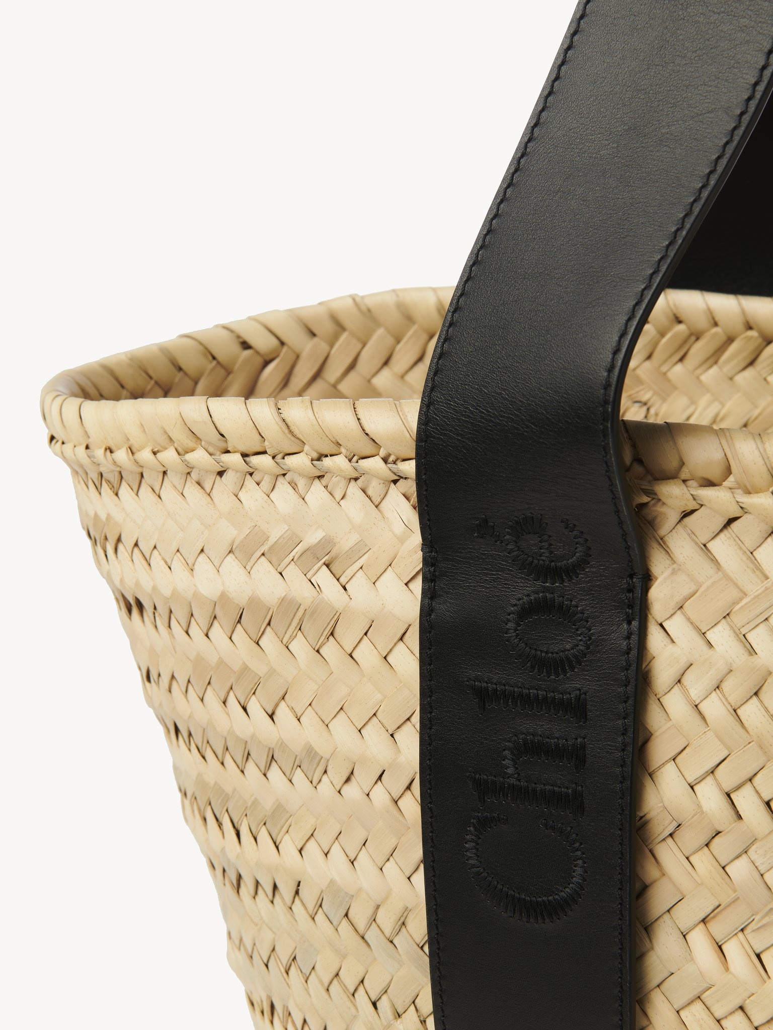 【送料無料/関税込】*Chloe* Sense Medium Basket Chloé CHLOÉ SENSE MEDIUM BASKET | REVERSIBLE