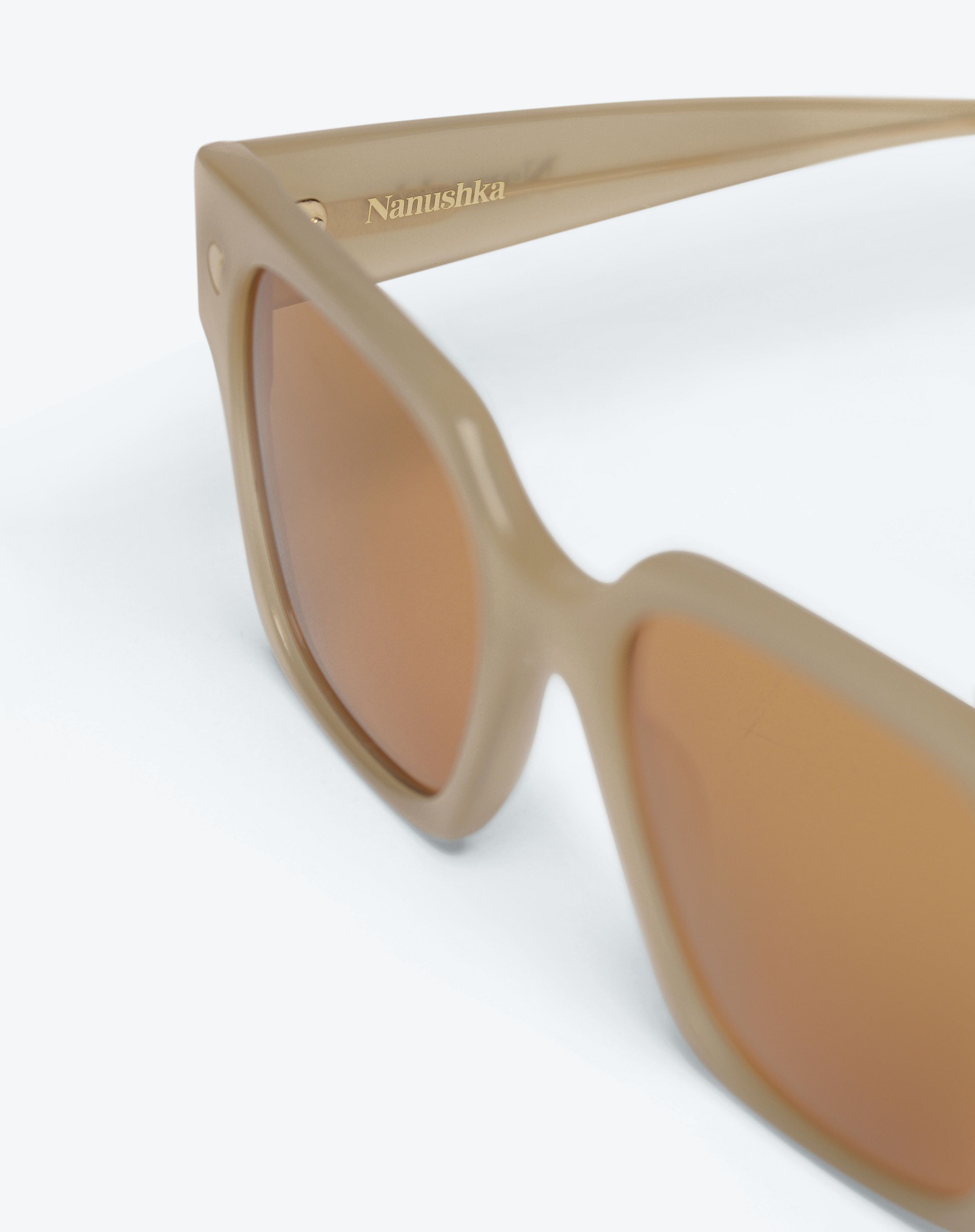 SHAE - Bio-plastic oversized sunglasses - Sand - 3