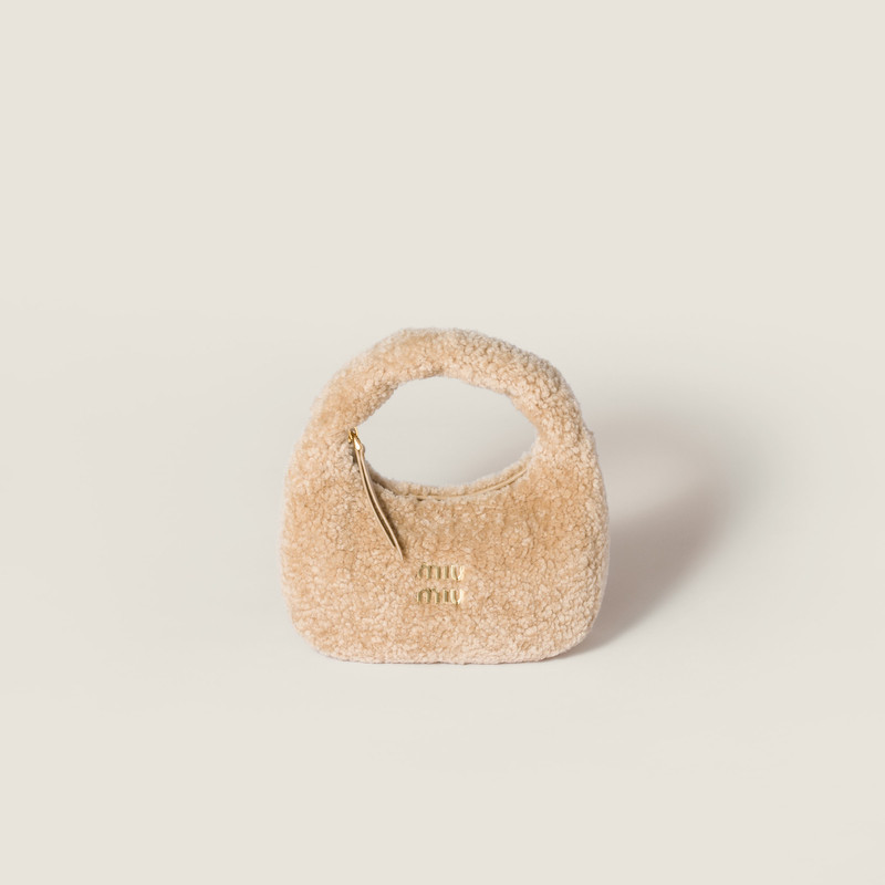 Wander shearling bag 1