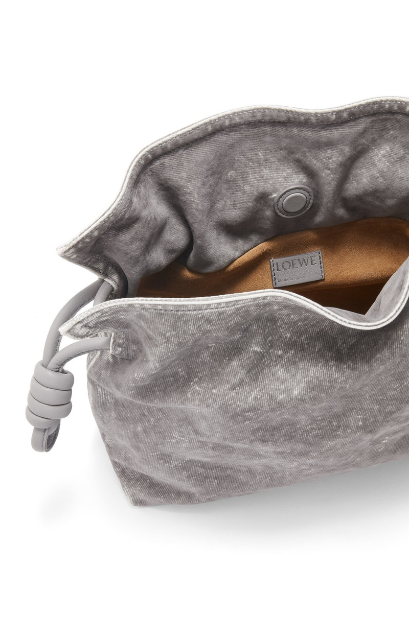 Flamenco clutch in denim 8