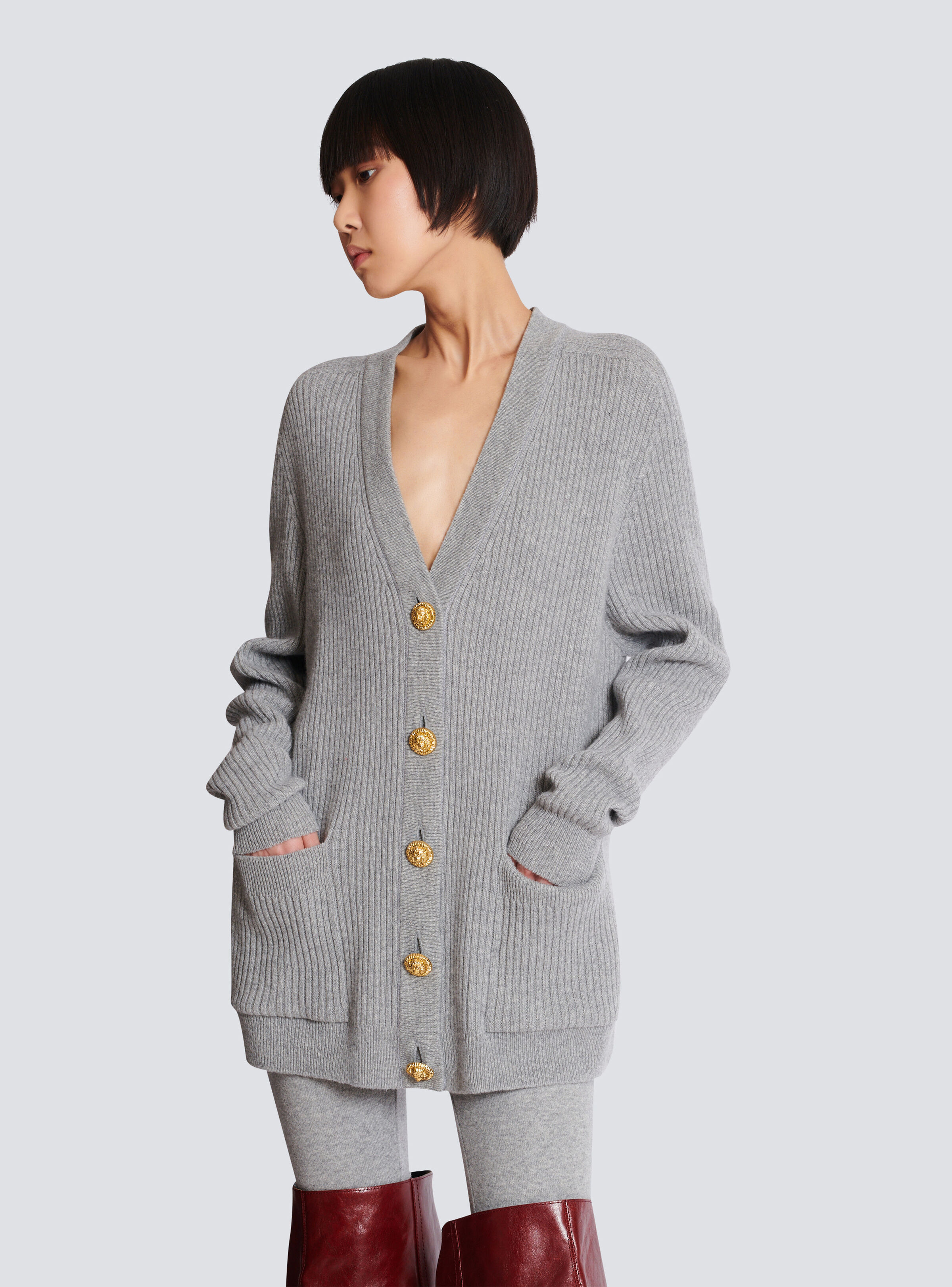 Buttoned cashmere cardigan - 6