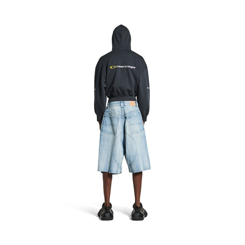 Men's Knee Dart Shorts in Light Blue 4