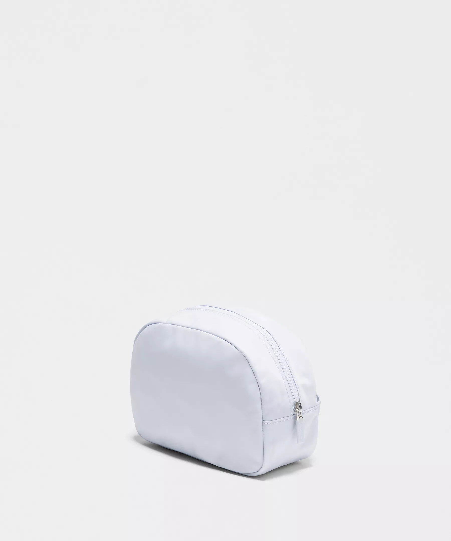 City Essentials Pouch 4L - 3