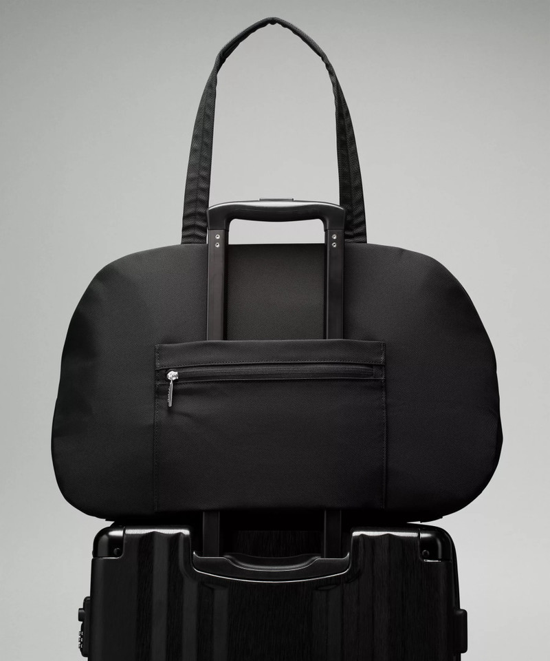 City Essentials Bag 25L 7