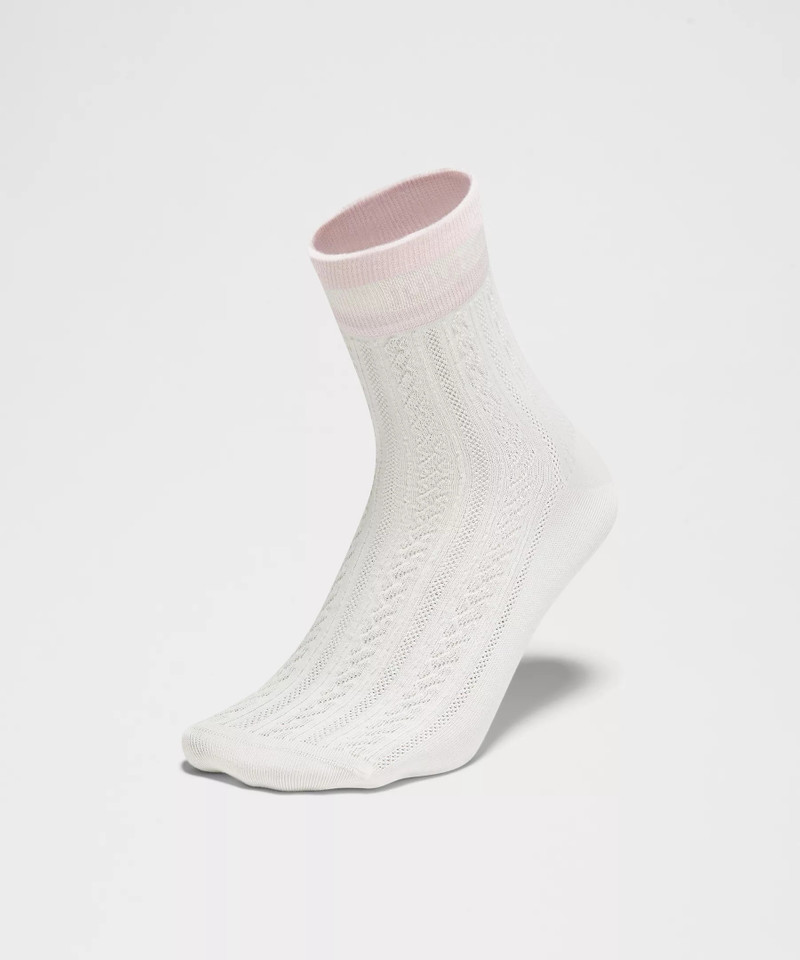 Unisex Cable-Knit Quarter Socks 3