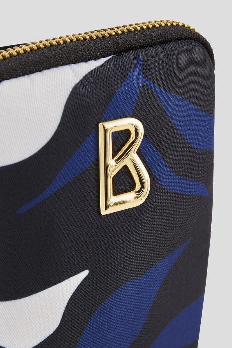 Frozen Riviera Johanna Smartphone pouch in Blue/White 6