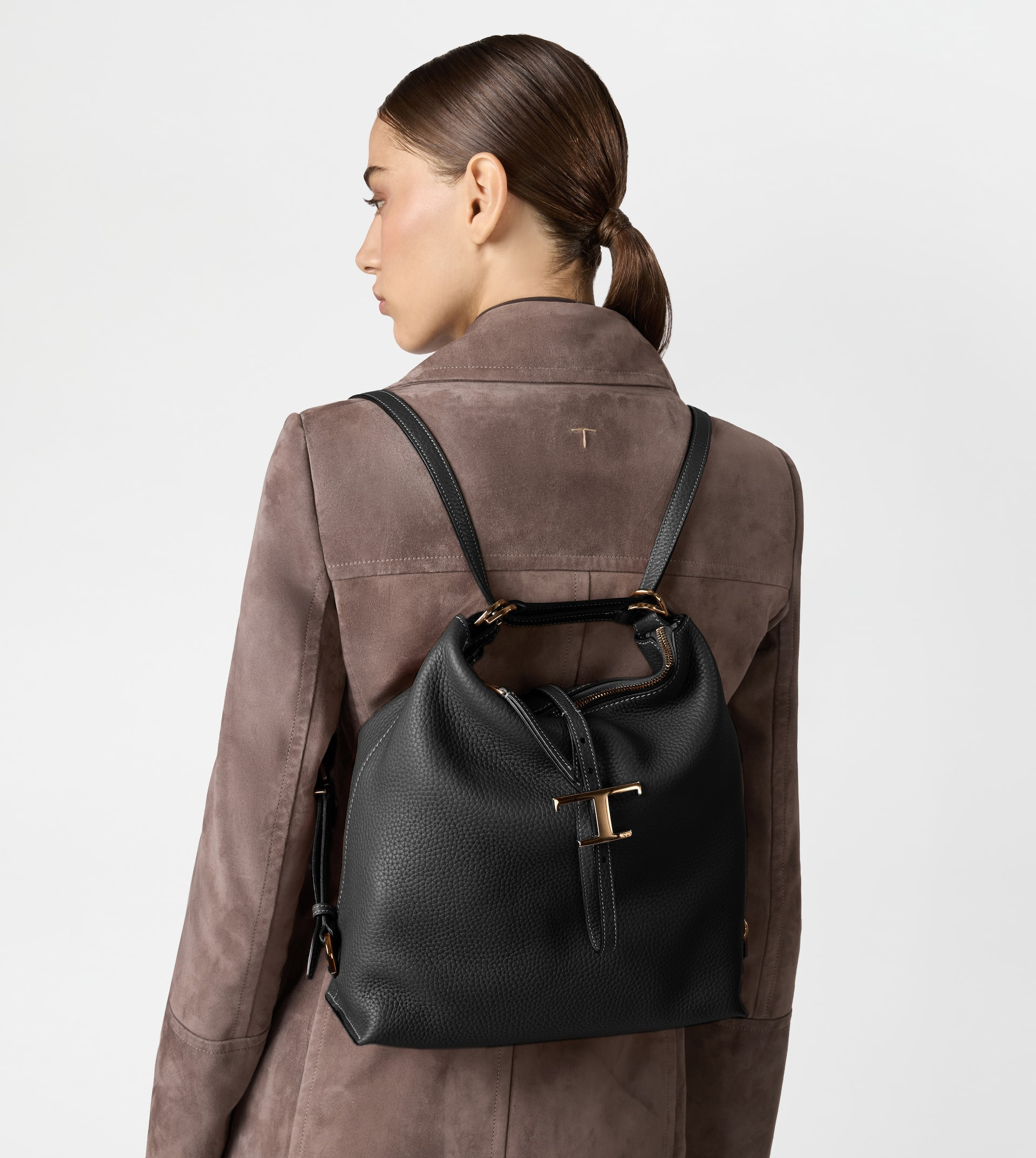 T TIMELESS SHOULDER BAG IN LEATHER SMALL - BLACK - 8