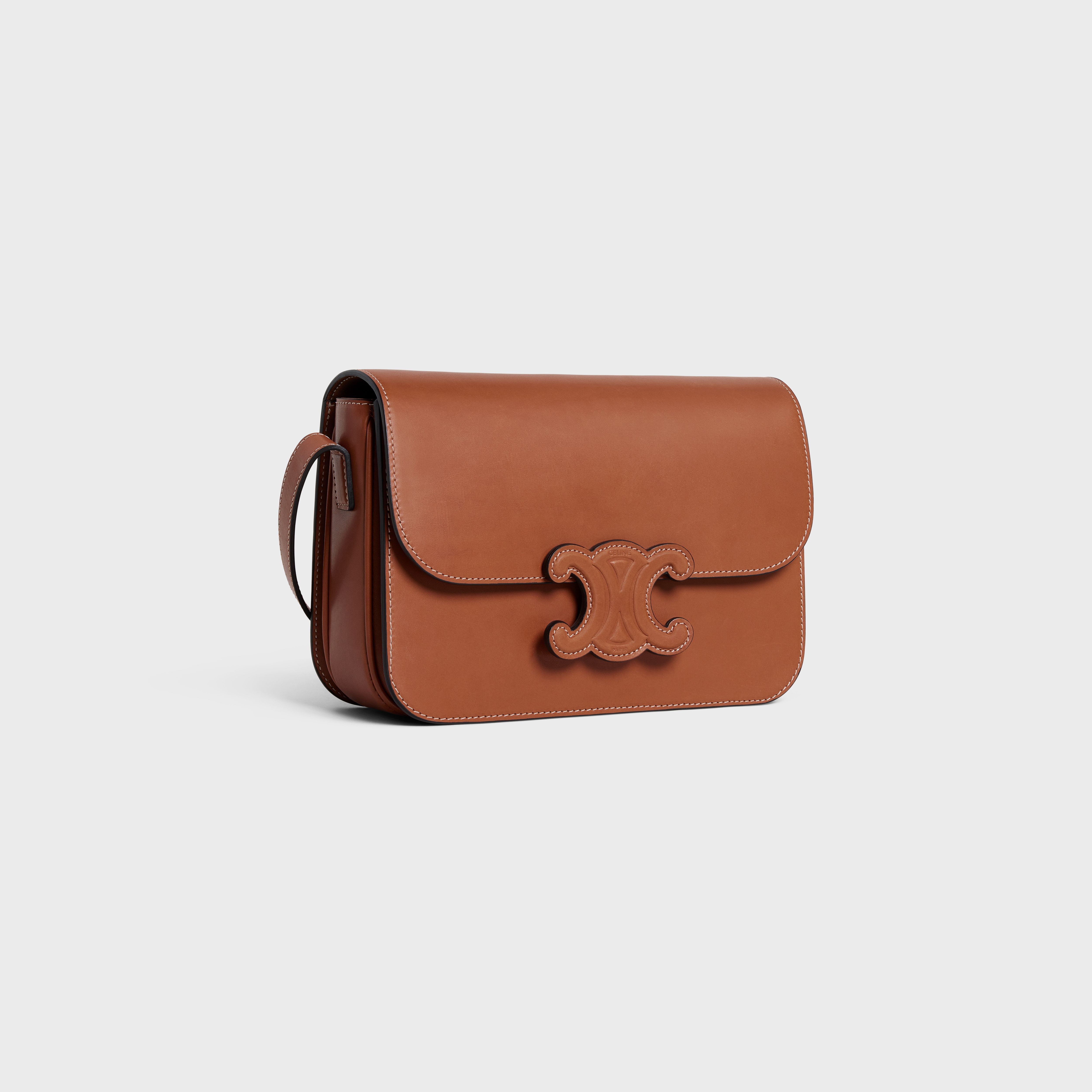 MEDIUM CUIR TRIOMPHE BAG in natural calfskin 2
