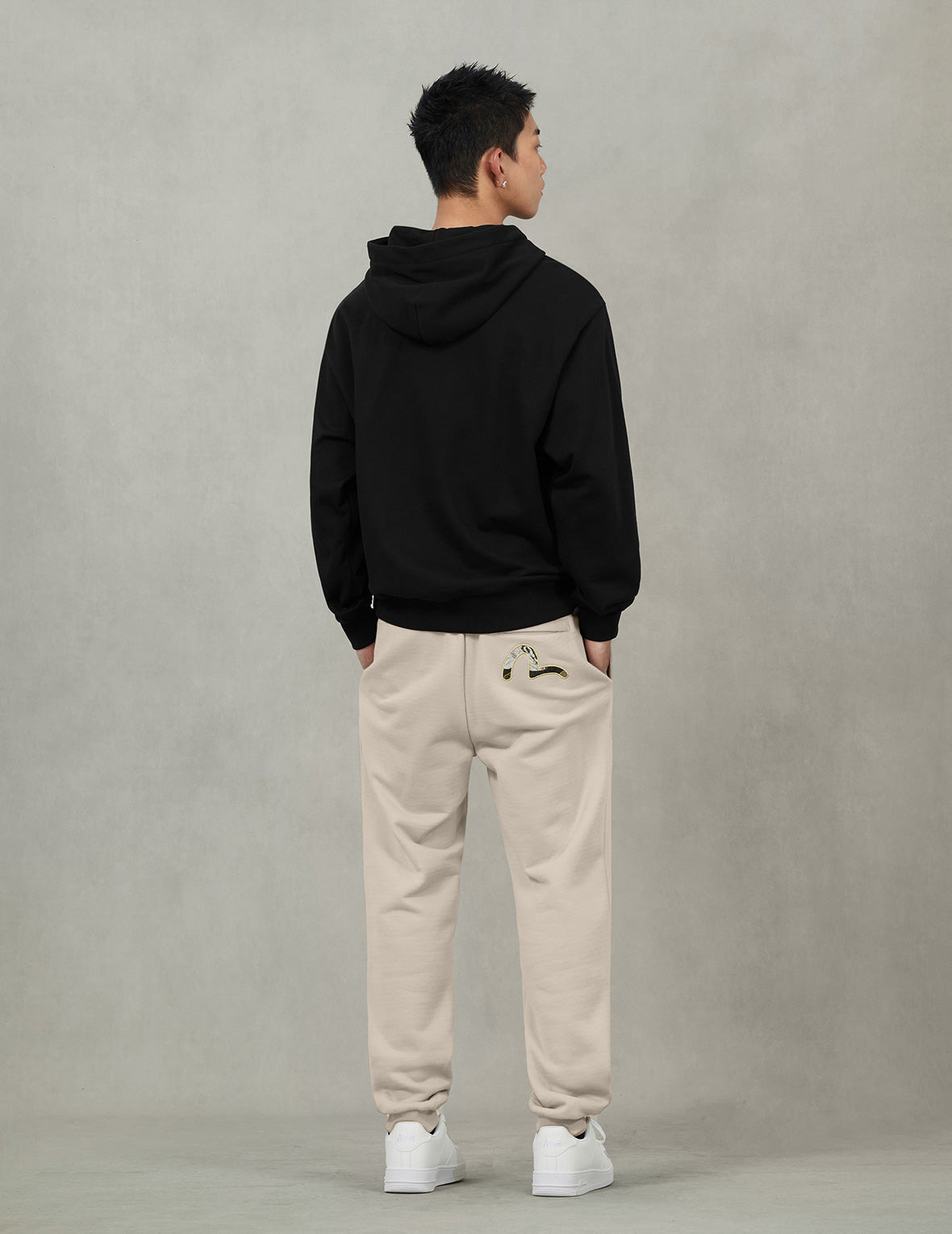Seagull Brocade Appliqué Gold Thread Logo Regular Fit Sweatpants - 6