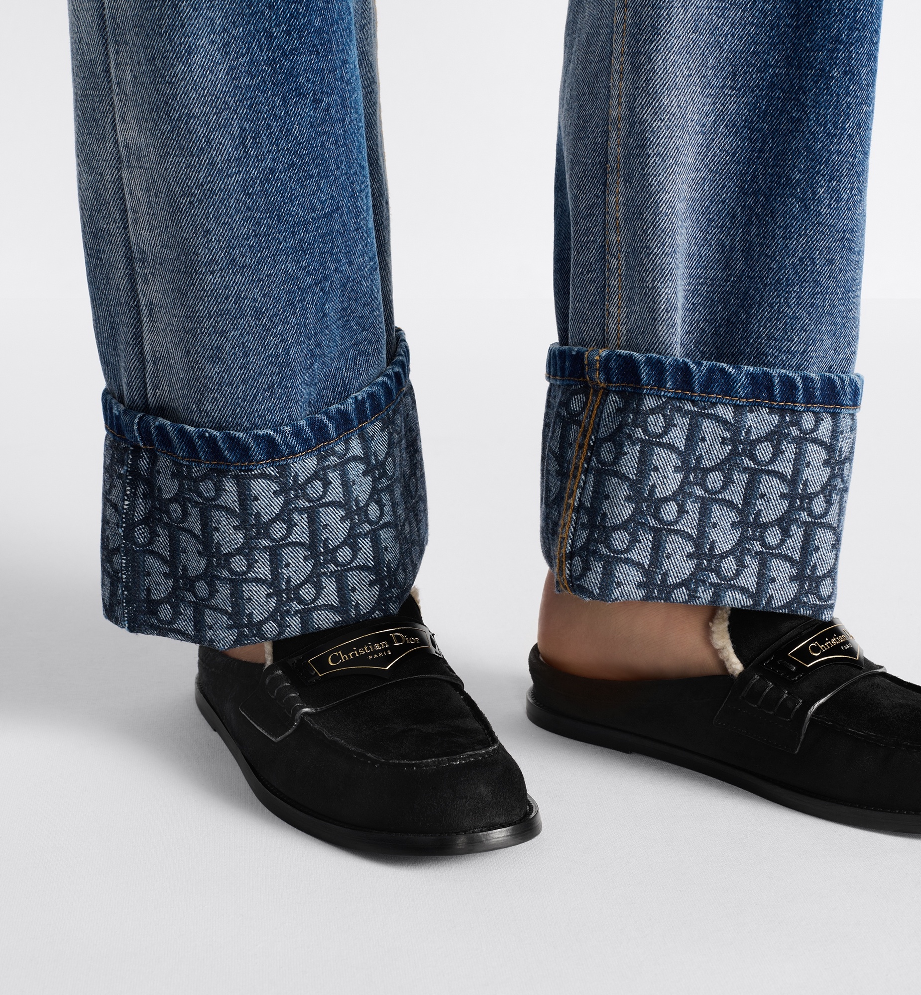 履き心地抜群♪【Dior】Dior Boy ミュール Dior Boy Mule Black Suede Goatskin | DIOR
