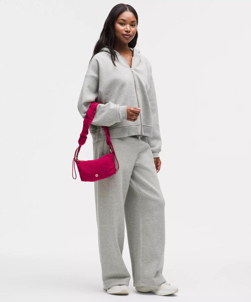lululemon Ruched Shoulder Bag Mini 1.5L outlook