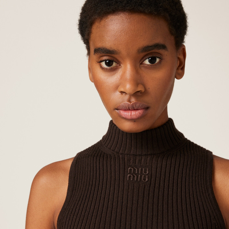 Ribbed knit wool turtleneck top 4