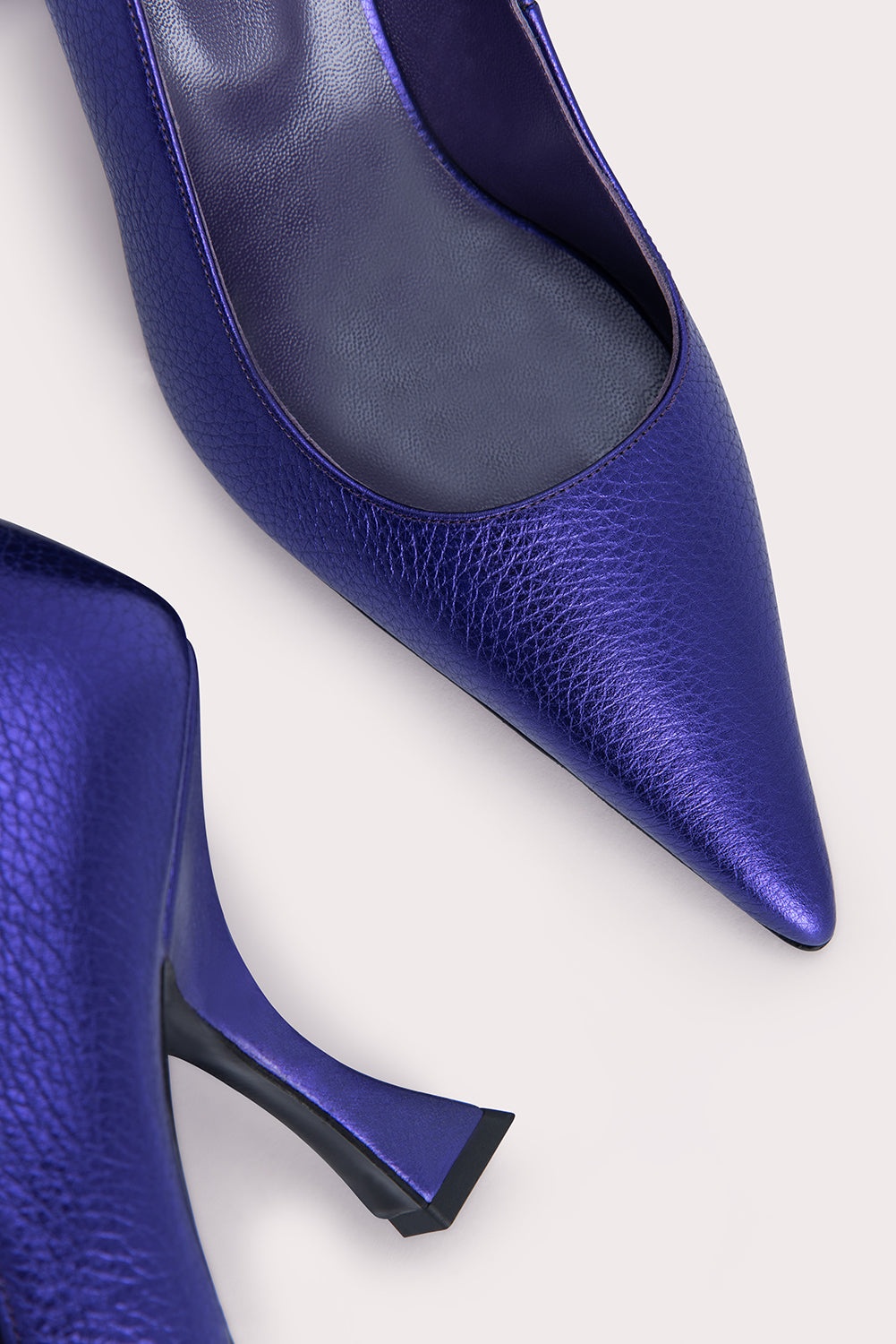 Viva Ultraviolet Metallic Grain Leather - 5