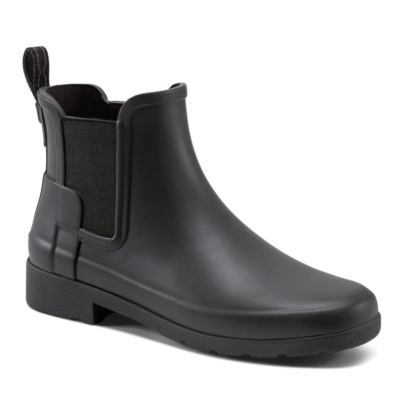 HUNTER Women's Refined Slim Fit Chelsea Boots outlook