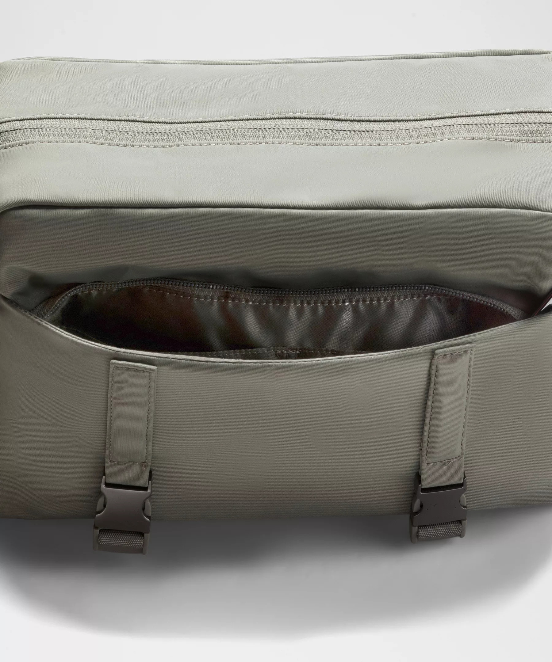Wunderlust Messenger Bag 6.5L - 4