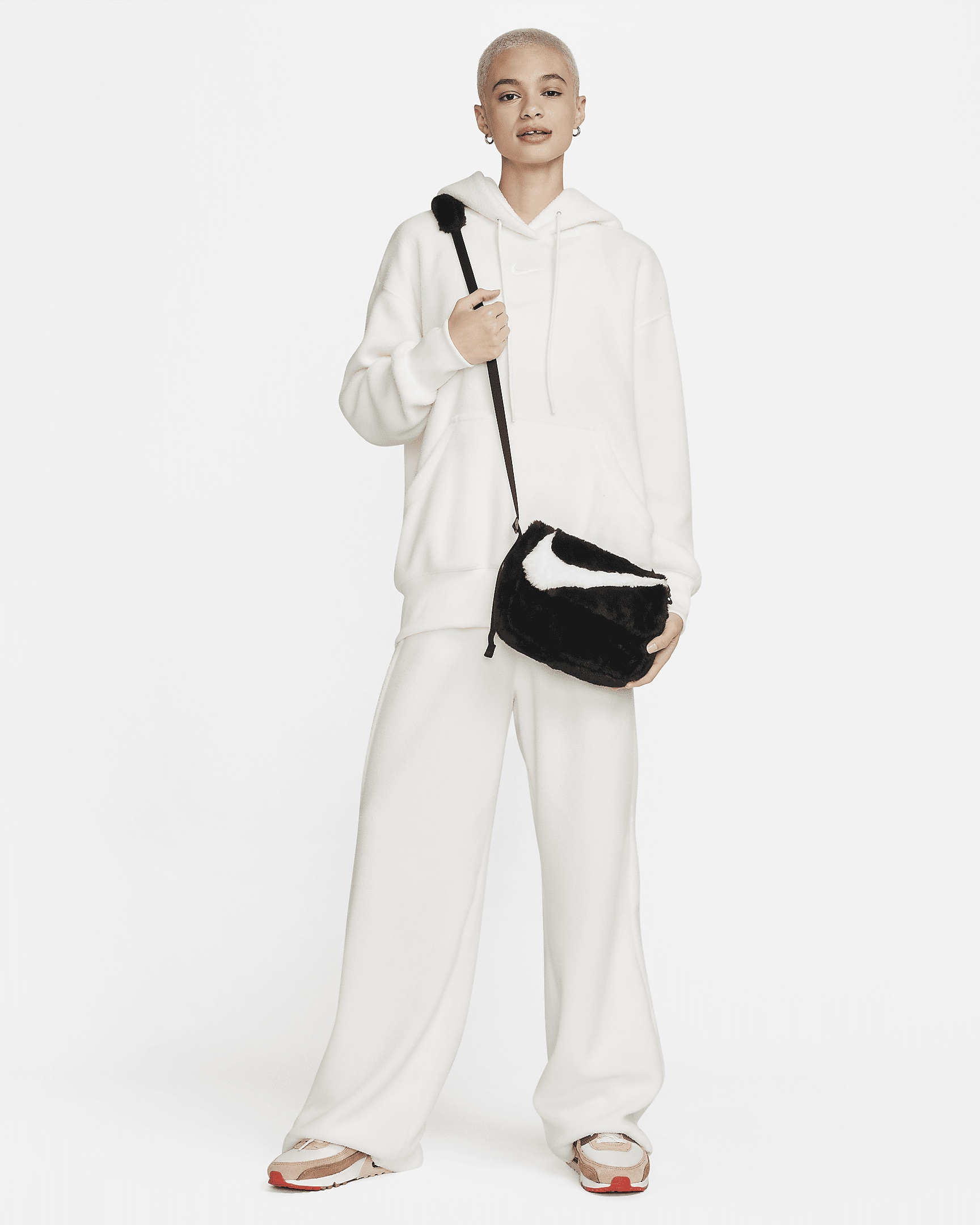 Women's Nike Sportswear Futura 365 Faux Fur Crossbody Bag (1L) - 8
