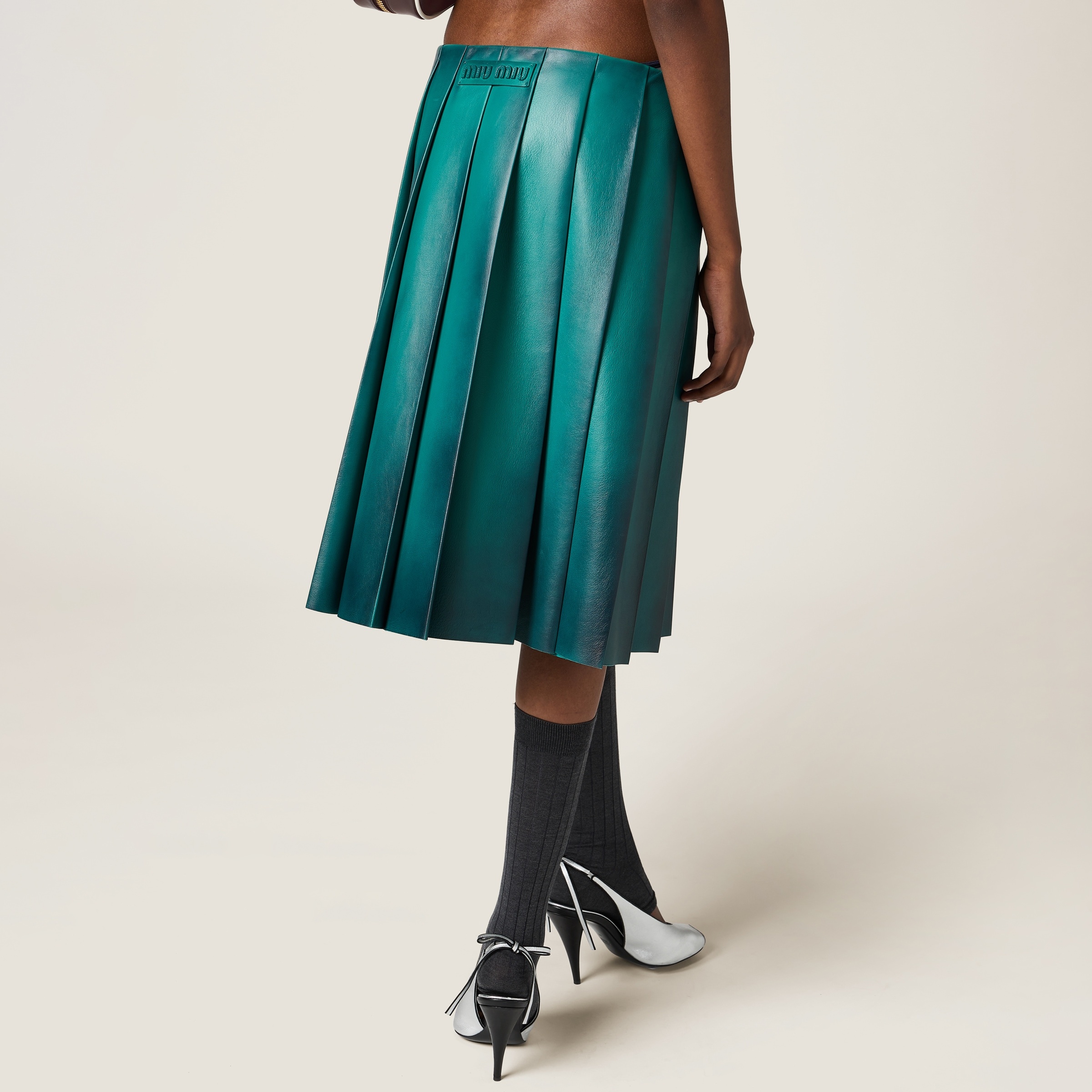 Pleated nappa leather skirt - 6