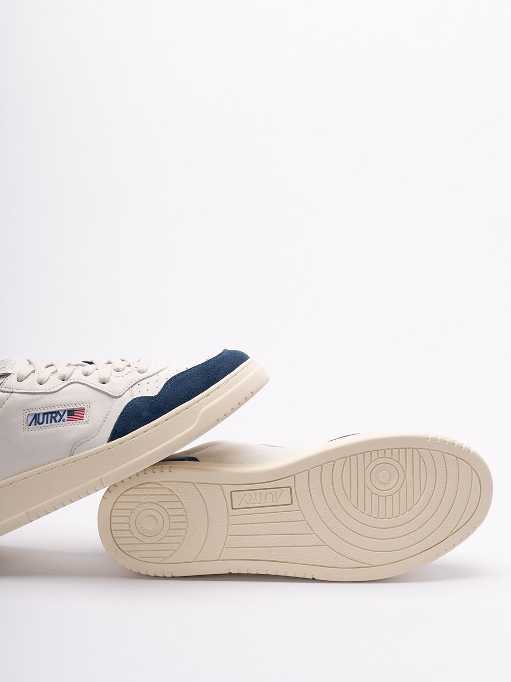 `Medalist` Low-Top Sneakers - 4