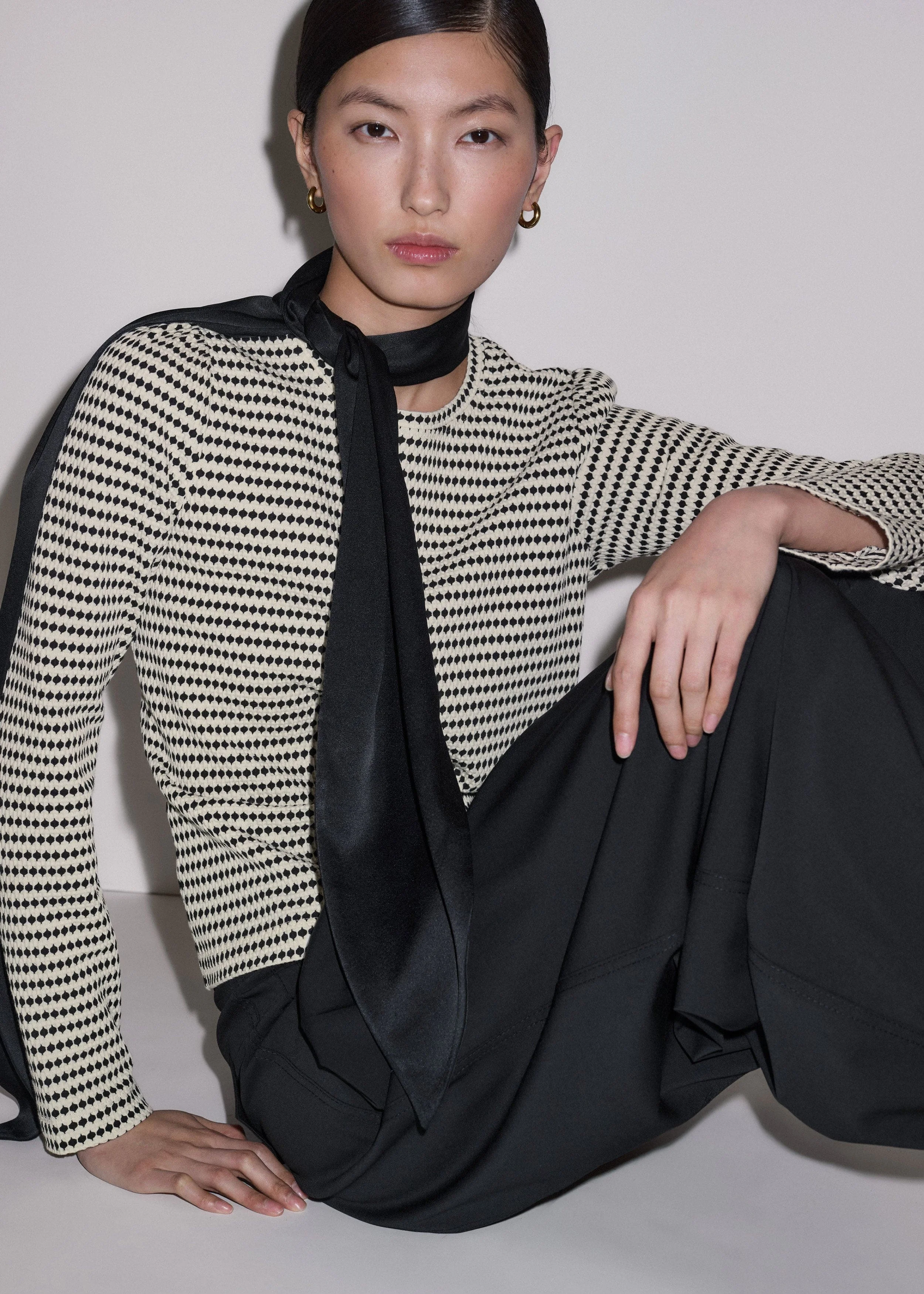 Feminine Sleeve Top - 1