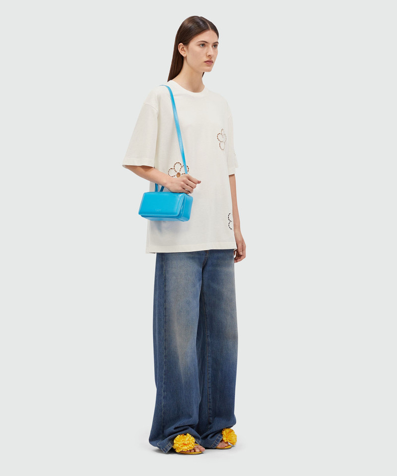 White cotton T-Shirt with floral embroidery 4