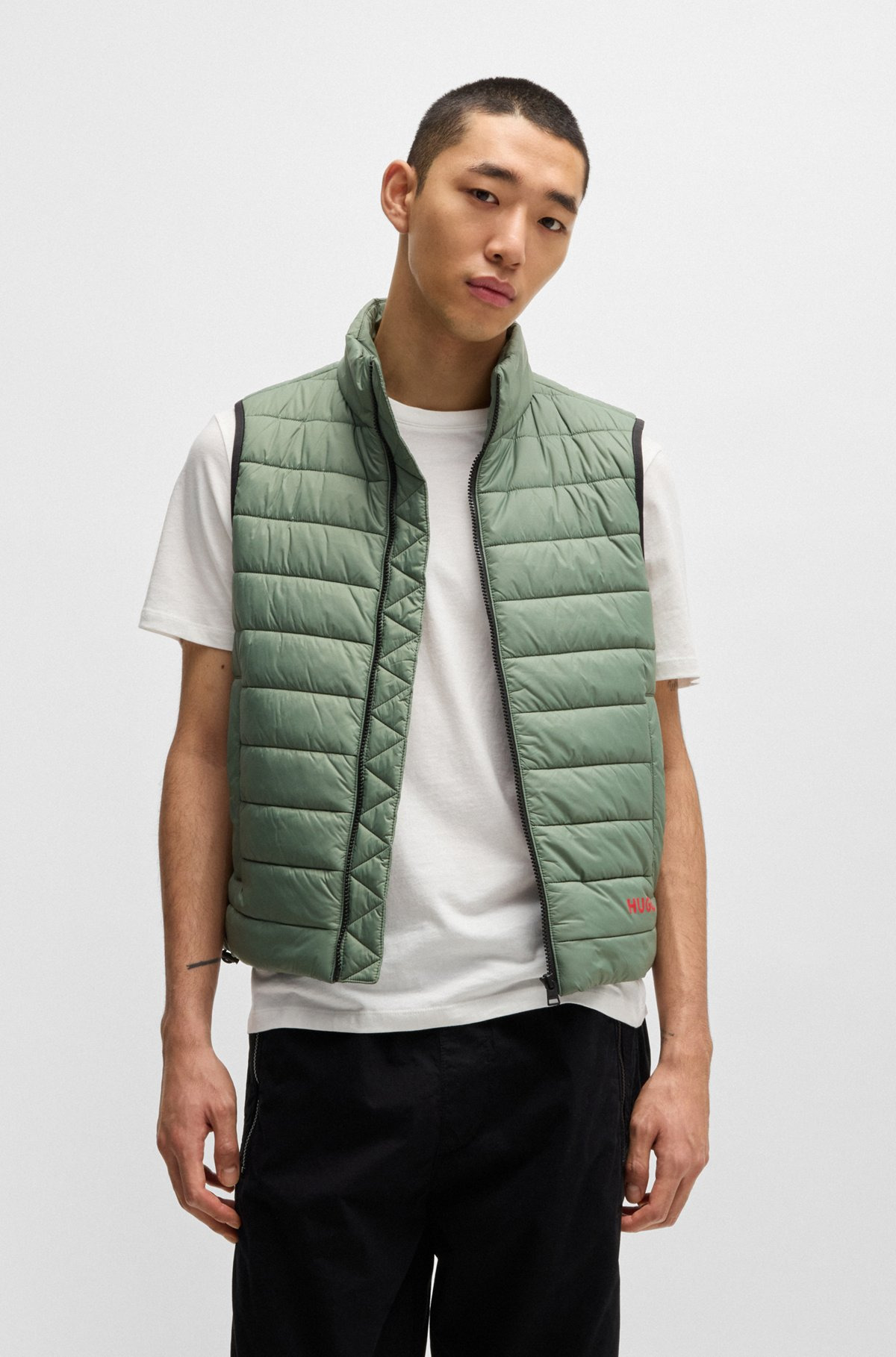 WATER-REPELLENT SLIM-FIT GILET WITH LOGO DETAIL - 2