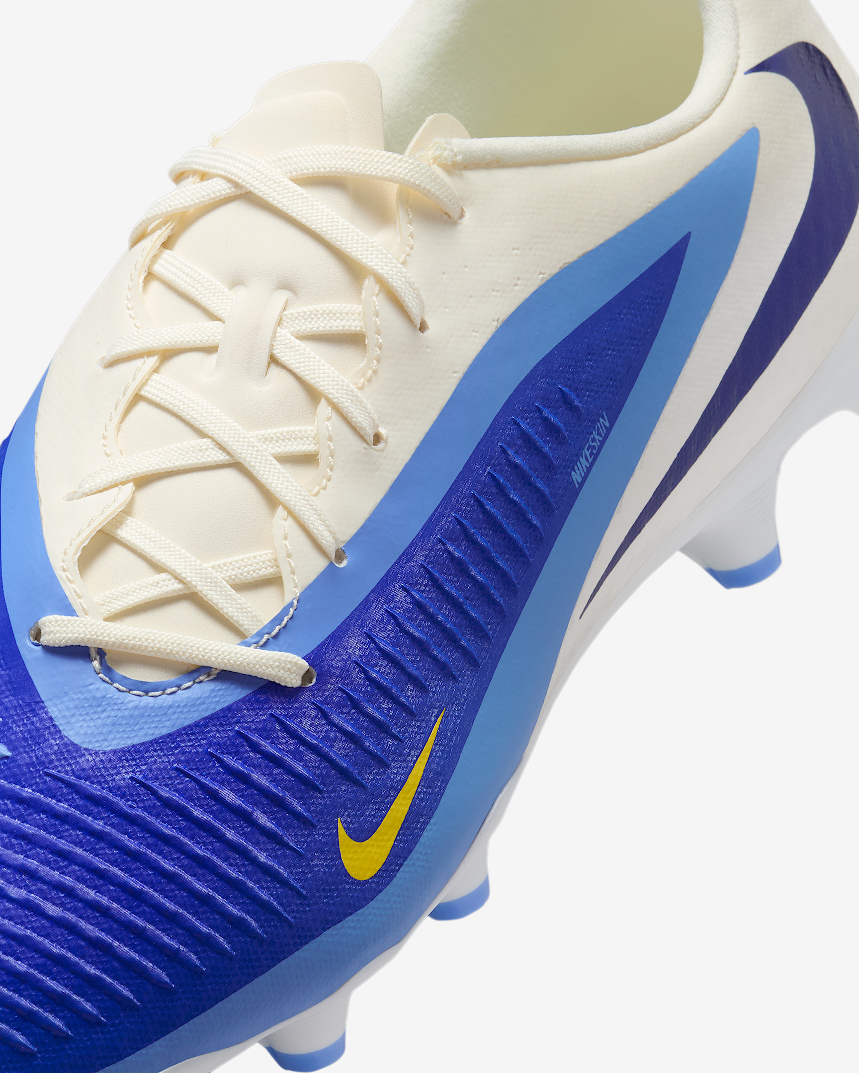 Nike Phantom 6 Low Academy Multi-Ground Soccer Cleats - 8
