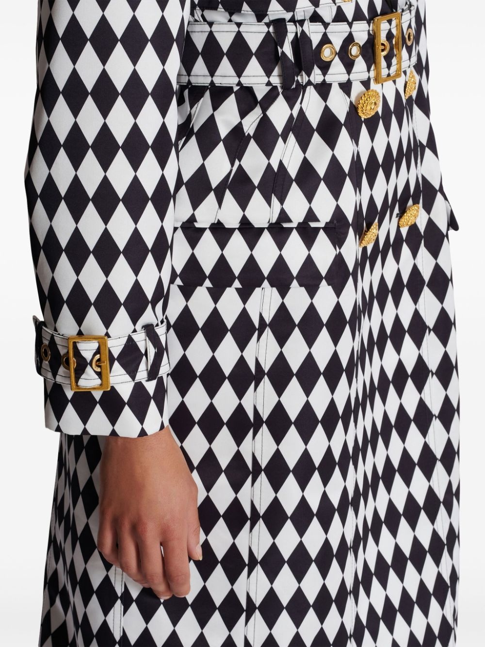 diamond-print belted trench coat - 7