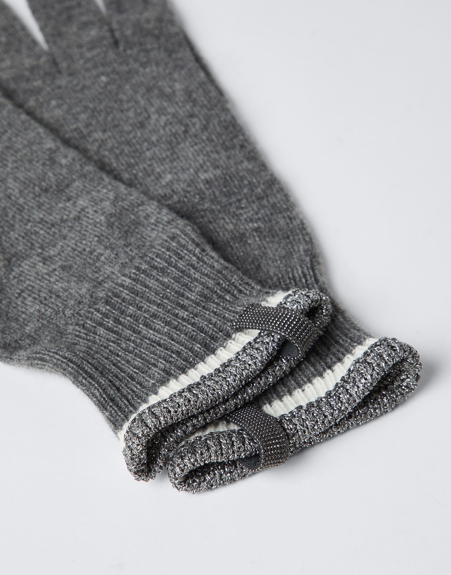 Cashmere knit gloves with sparkling trim and monili - 2