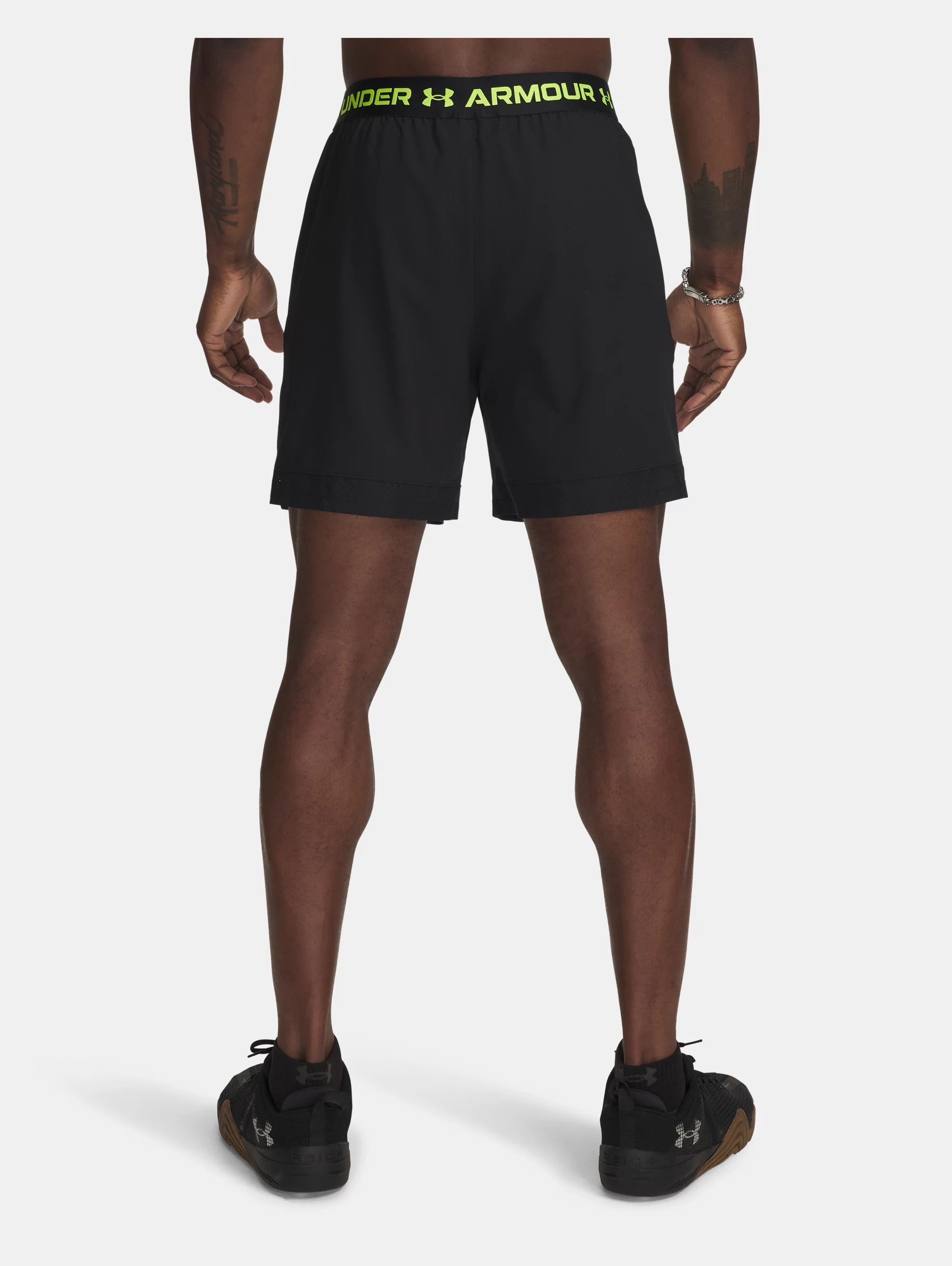 UA Vanish Woven - 2