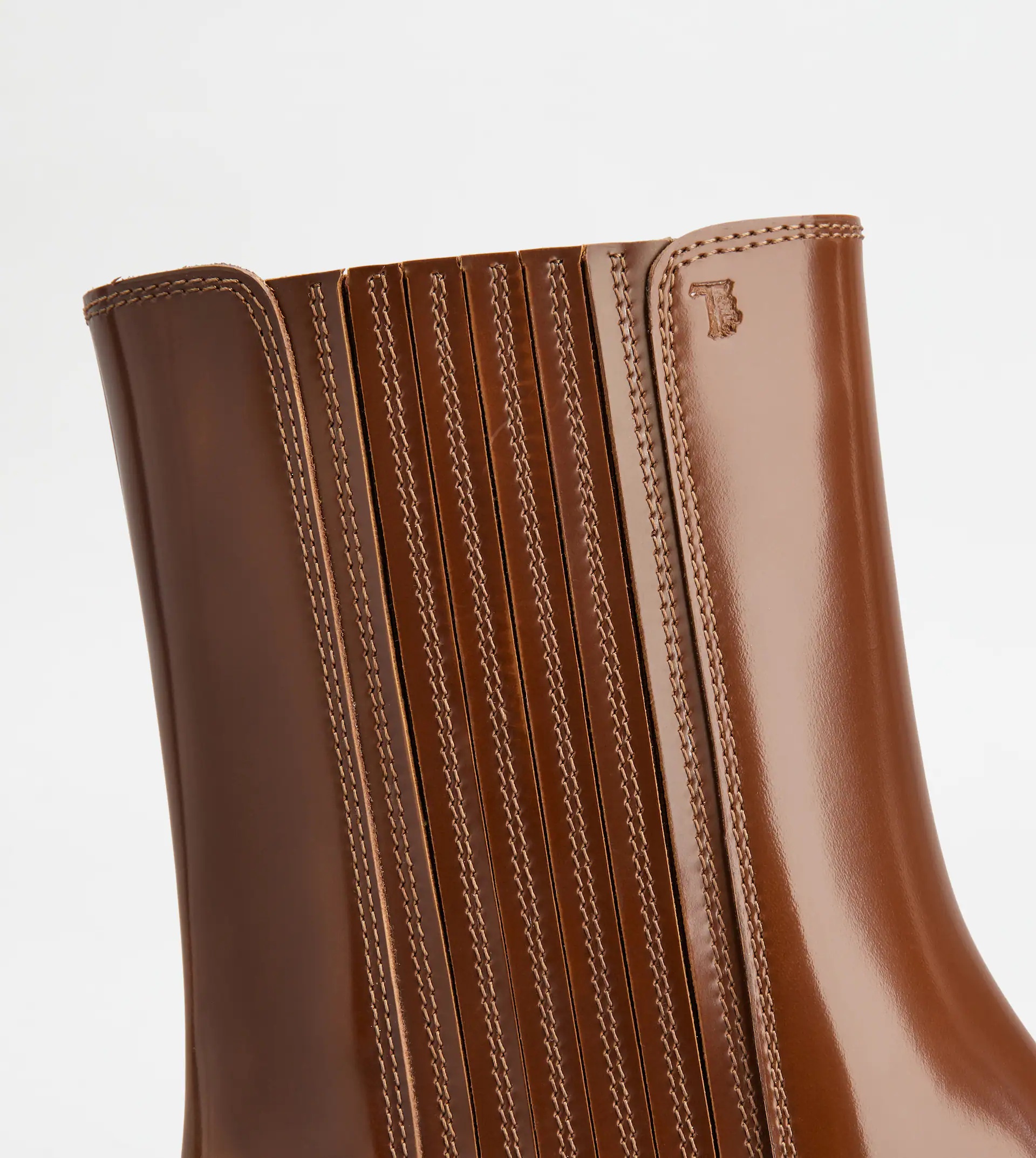 TOD'S CHELSEA BOOTS IN LEATHER - BROWN - 5