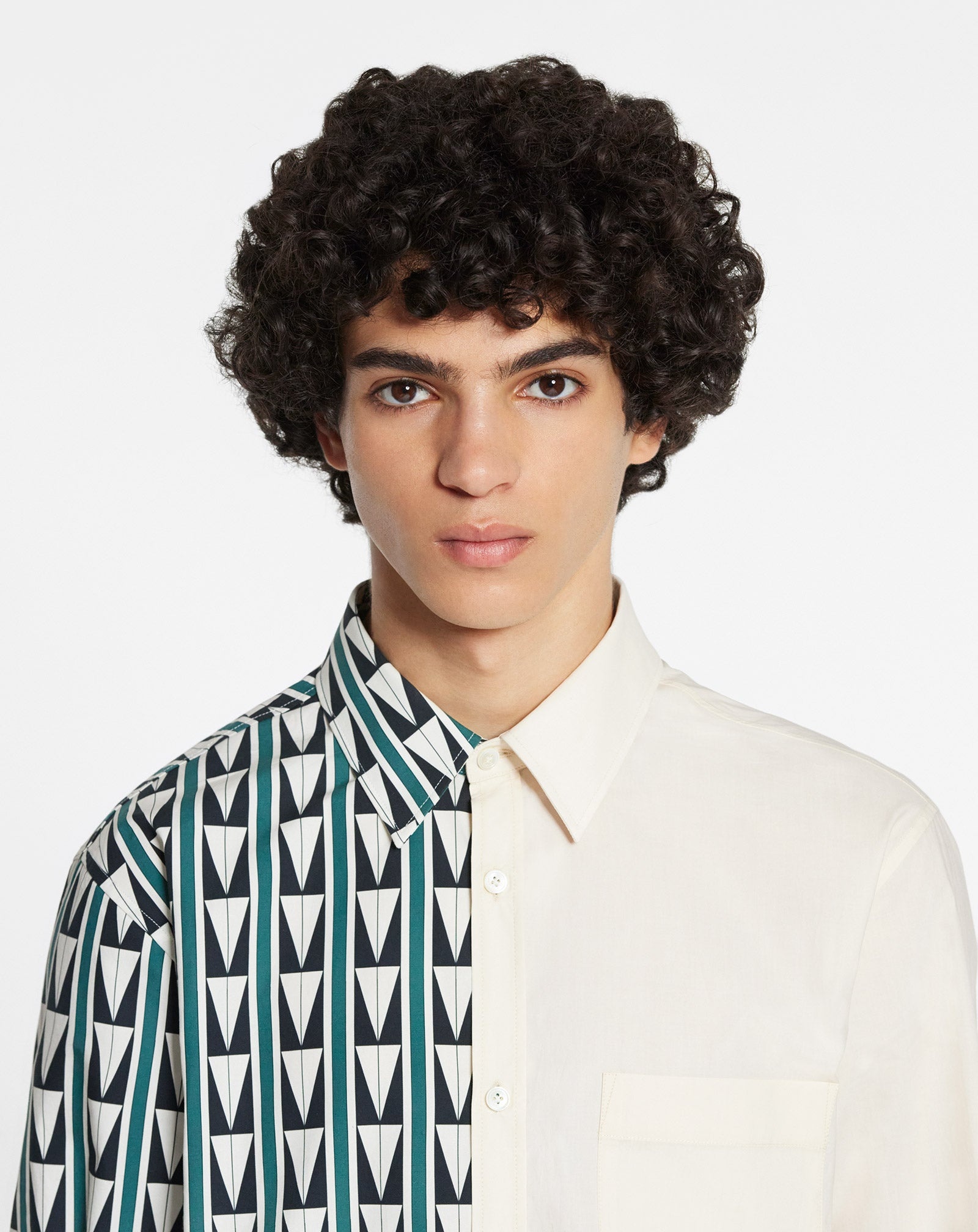 DUAL-PRINT SHIRT WITH ART DECO-INSPIRED TRIANGLES - 4