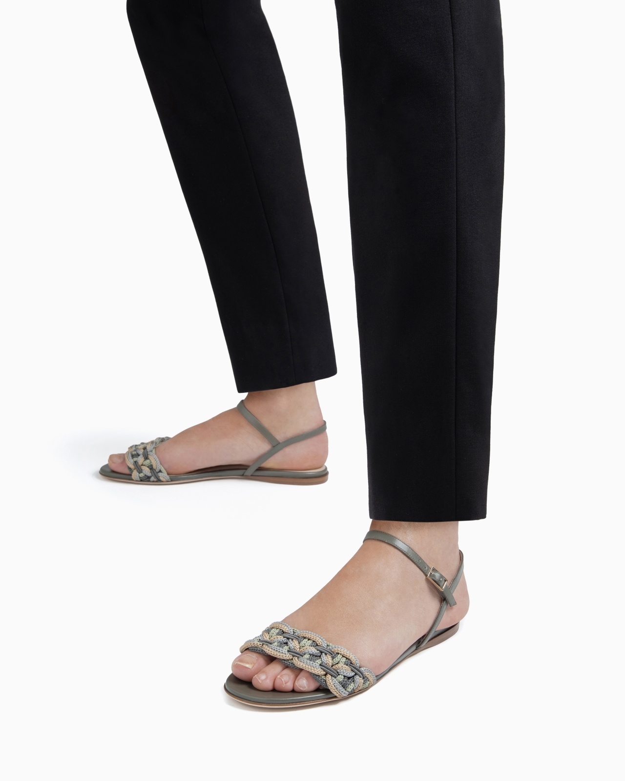 FLAT LEATHER SANDALS WITH SAUTAGE DETAIL - 7
